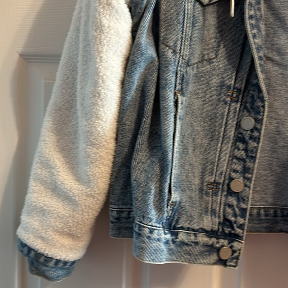 Denim jacket - Picture 3 of 5